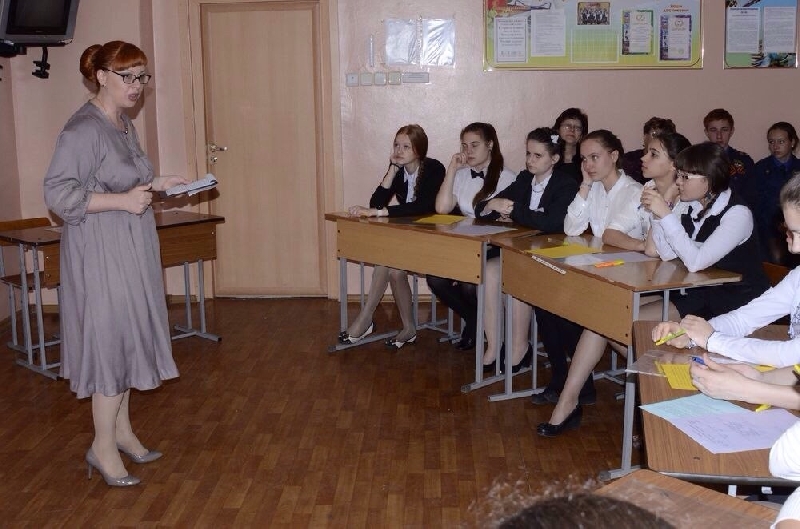 Выпускница факультета русского языка и литературы Н. Г. Максимова – победитель городского этапа и серебряный призёр областного этапа конкурса педагогического мастерства «Учитель года»